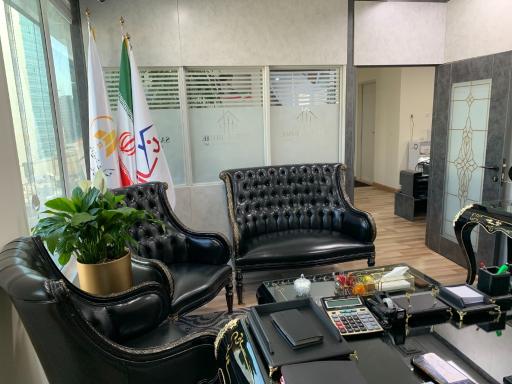 عکس کارگزاری ۲۲