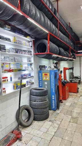 عکس لاستیک فروشی کفش اتومبیل