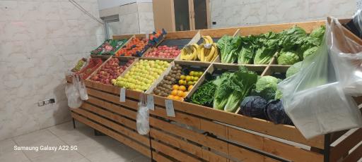 میوه فروشی اراد