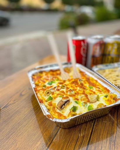 عکس آدم و پاستا