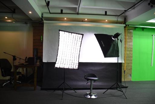 عکس استودیو حُبُک