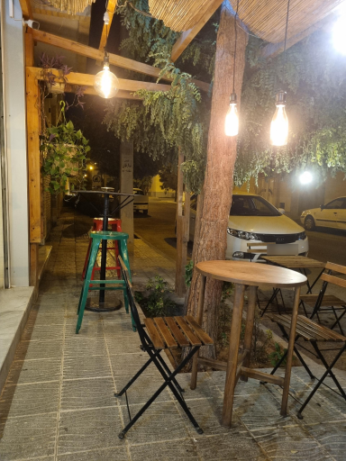 عکس کافه سالادور