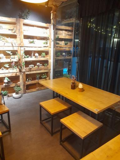 عکس کافه رستوران ژال