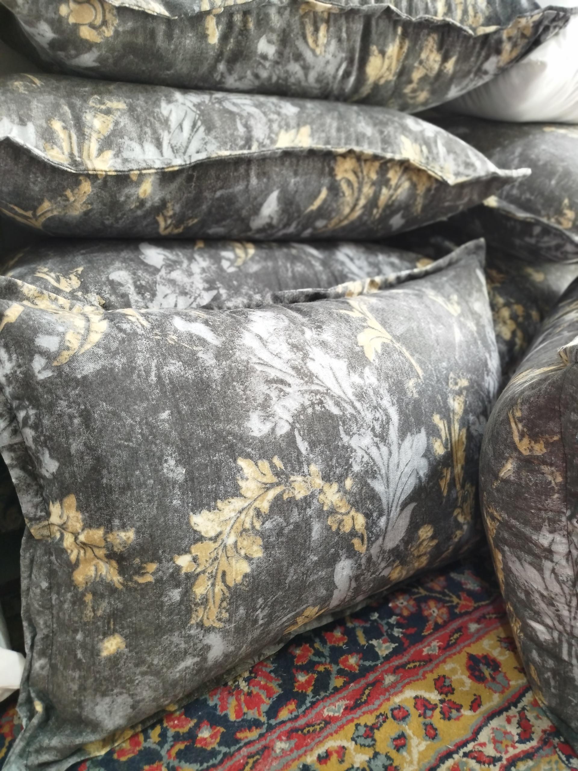 عکس کالای خواب محمدنیا 