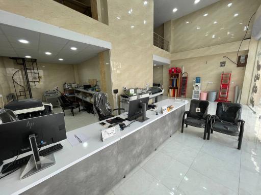 عکس چاپخانه و تابلوساز فرانقش