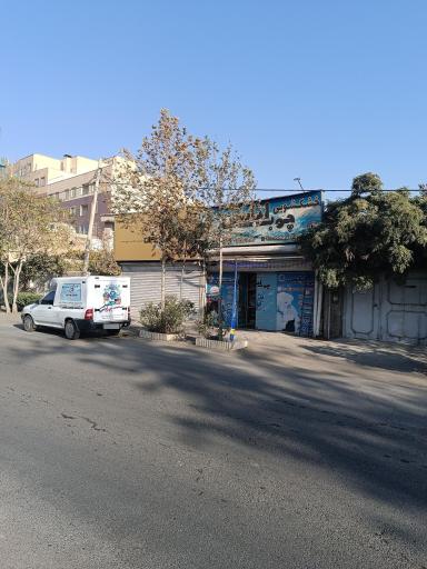 عکس خشکشویی چوب لباسی 