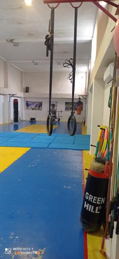 عکس مجموعه ورزشی ستارگان شریف