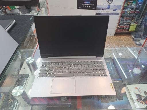 عکس خدمات موبایل و رایانه آراد زرین جو