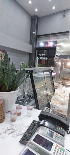 عکس ساندویچ و فلافل جنوب 