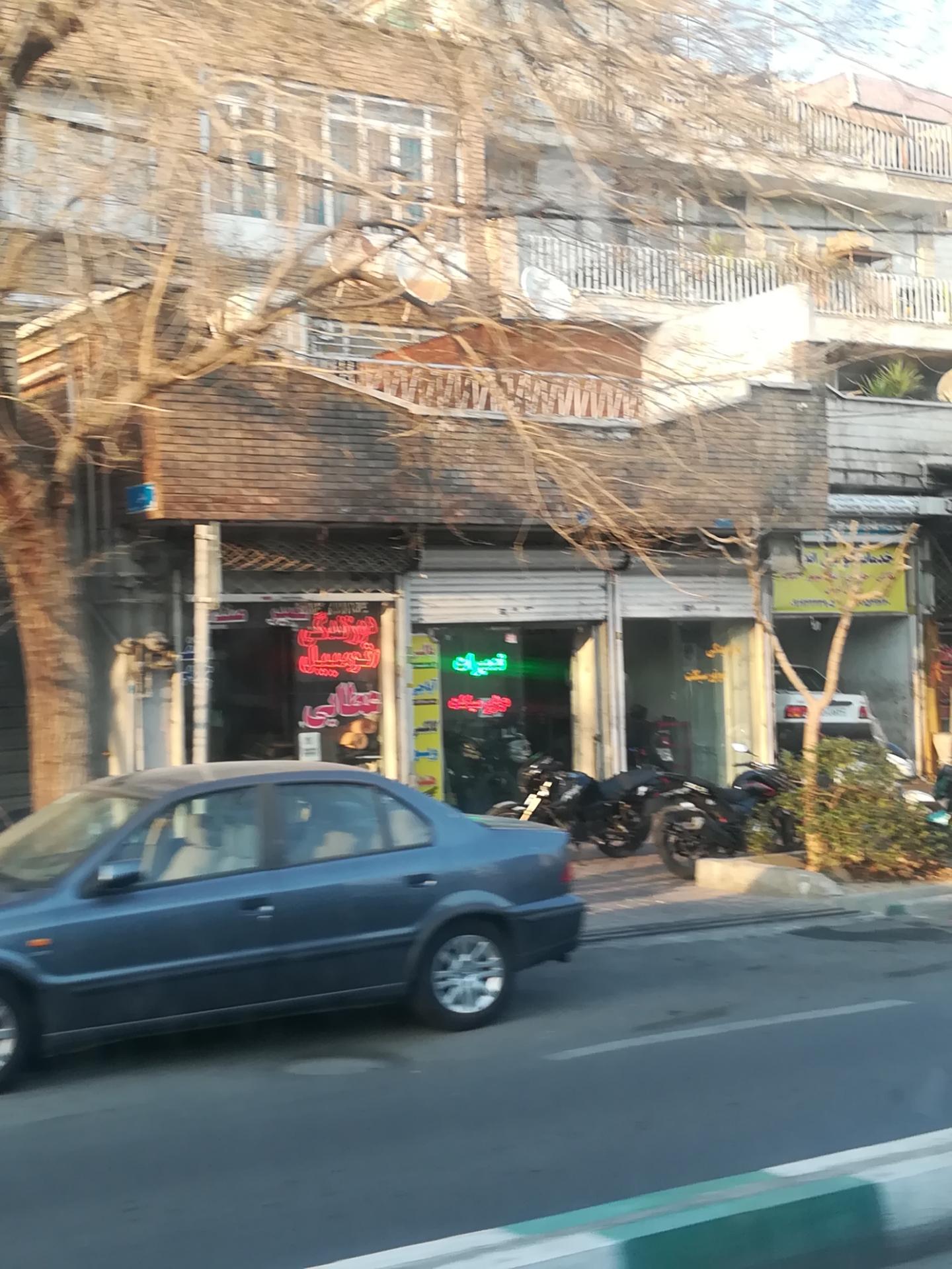 عکس نمایندگی موتور سیکلت