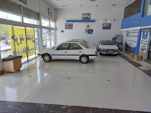 عکس نمایندگی ایران‌ خودرو
