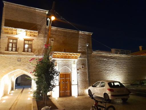 عکس عمارت رییس الاطبا