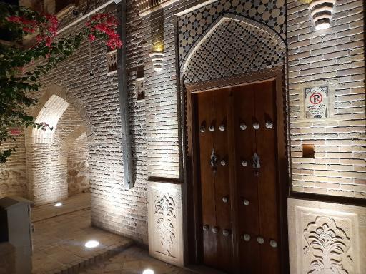 عکس عمارت رییس الاطبا