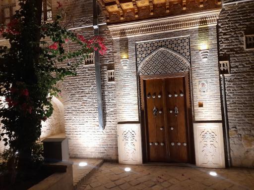 عکس عمارت رییس الاطبا