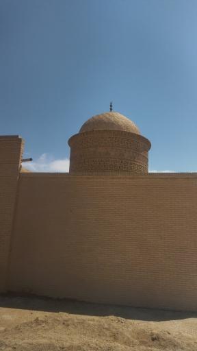 عکس گنبد پیر علمدار