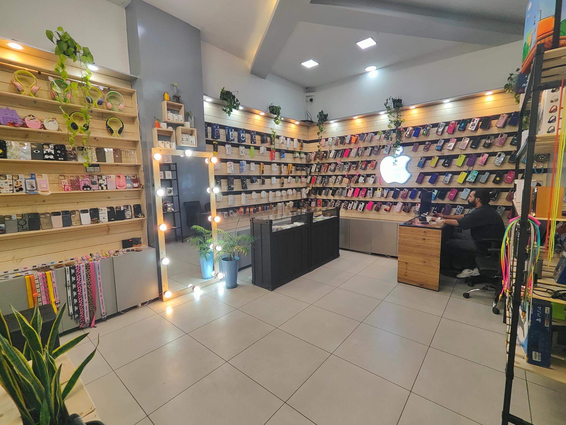 عکس فروشگاه بمب جانبی