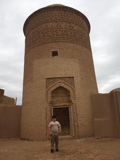 عکس گنبد پیر علمدار