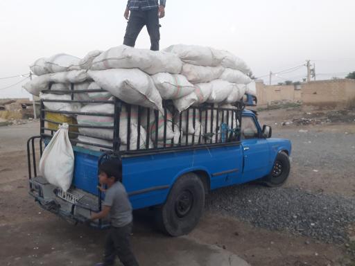 عکس مرکز خرید وفروش نان خشک (علوفه دامی)