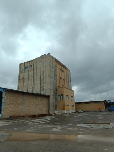 عکس کارخانه صنایع آرد وثاق