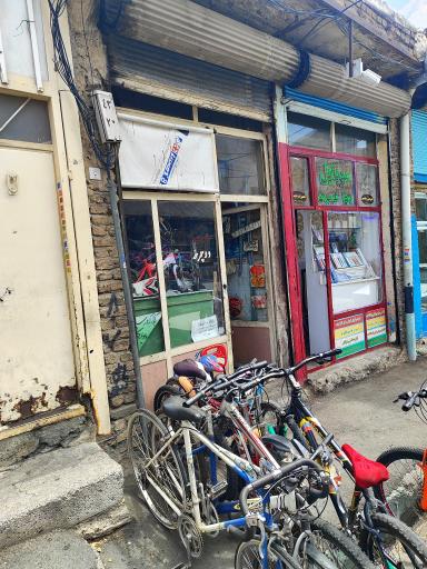 عکس تعمیرگاه دوچرخه حسین نقوی آذر