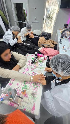 عکس سالن زیبایی و آموزشگاه فائزه خسروی