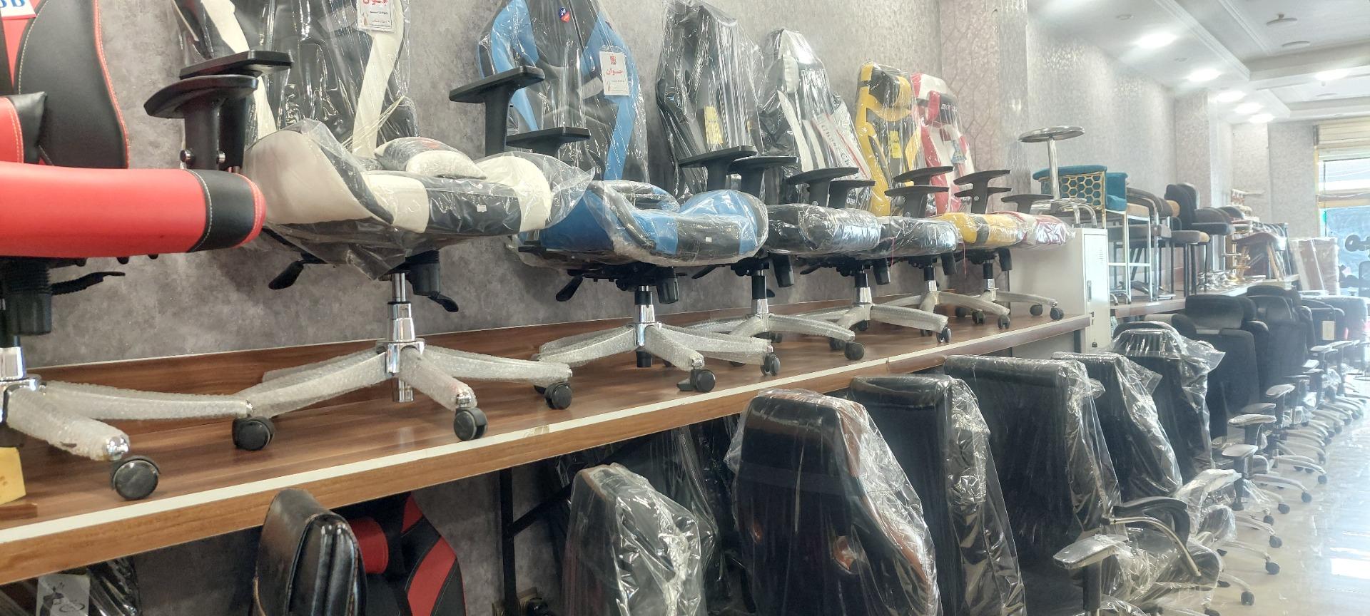 عکس فروشگاه مبلمان اداری قصر چوب