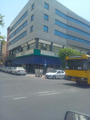 عکس بانک کار آفرین شعبه کارگر شمالی