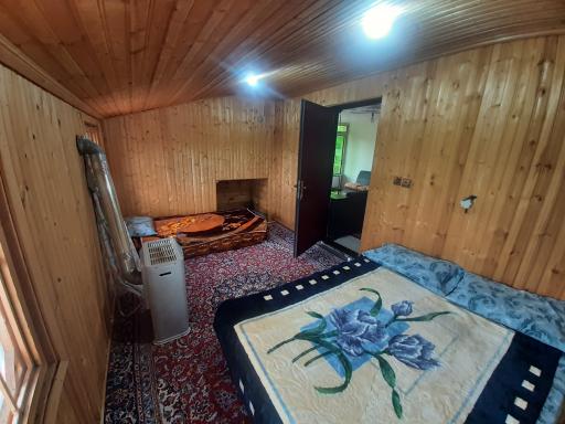 عکس اقامتگاه عباس کاظمی