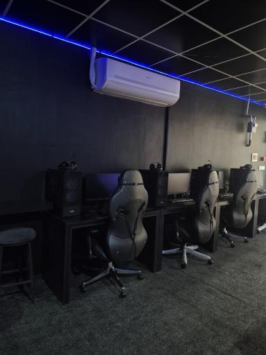 عکس کافه گیم فریس نت