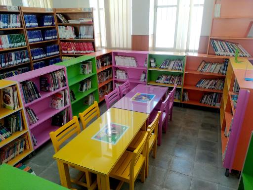 عکس کتابخانه عمومی مذنب آباده ایی