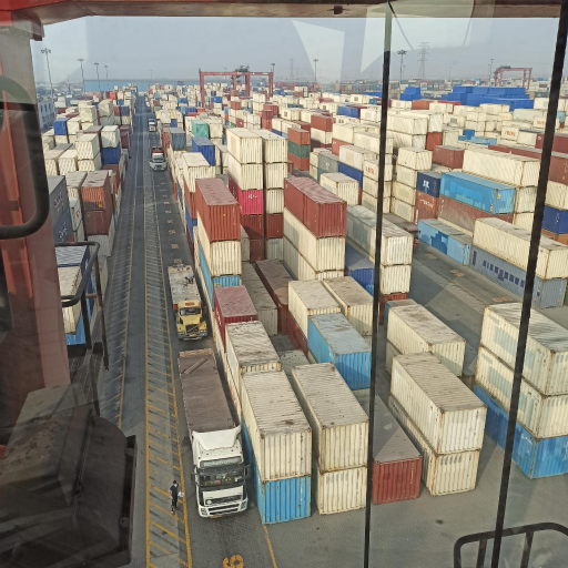 عکس پایانه کانتینری بندرعباس آریا