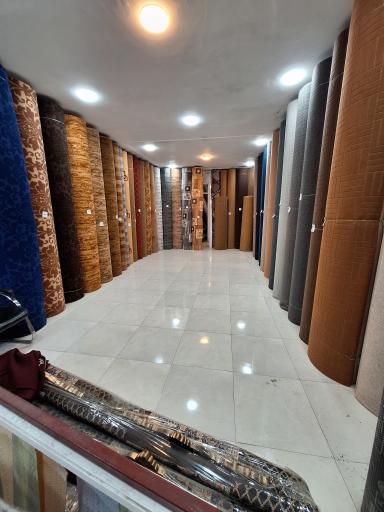 عکس فروشگاه موکت و ایزوگام عرفی