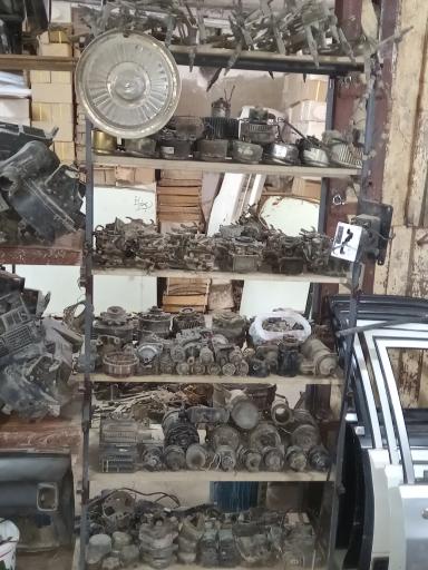 عکس لوازم استوک خودرو فروغی