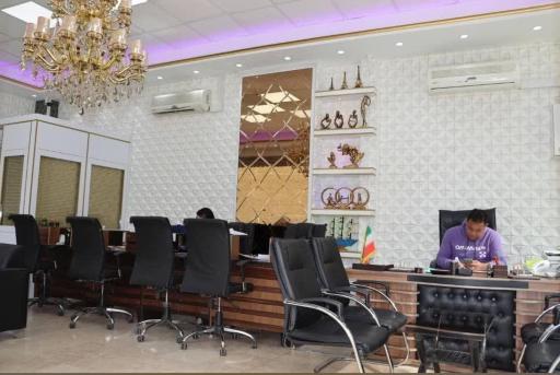 عکس گروه مشاورین املاک نیایش