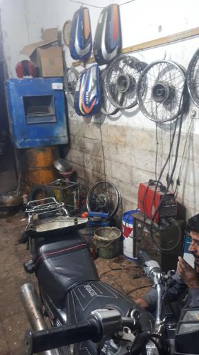 عکس تعمیرگاه موتورسیکلت‌‌ برغمدی