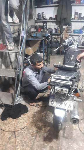 عکس تعمیرگاه موتورسیکلت‌‌ برغمدی