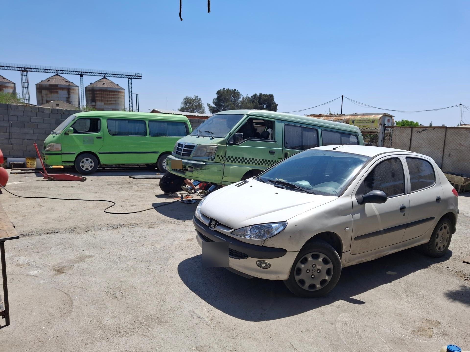 عکس جوشکاری و اتاق سازی عباسی