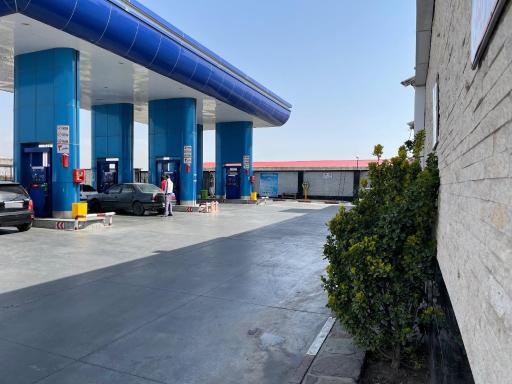 عکس پمپ بنزین میلاد