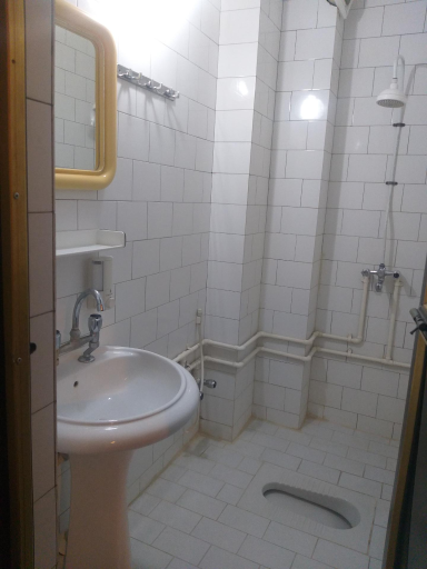 عکس هتل دالاهو ایلام