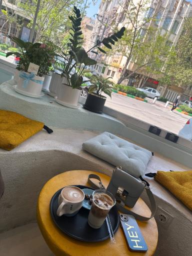 عکس کافه اسکای (آسمان)