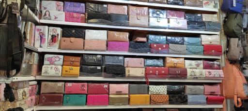 عکس فروشگاه کیف خطاط 