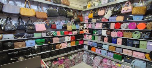 عکس فروشگاه کیف خطاط 