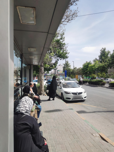 عکس ایستگاه اتوبوس میدان پانزده خرداد