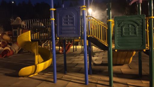 عکس زمین بازی کودکان