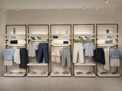 جین وست شریعتی