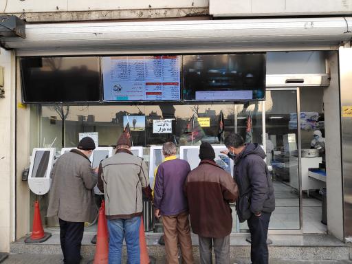 عکس تهیه غذای مکانیزه و هوشمند سلمان فارسی