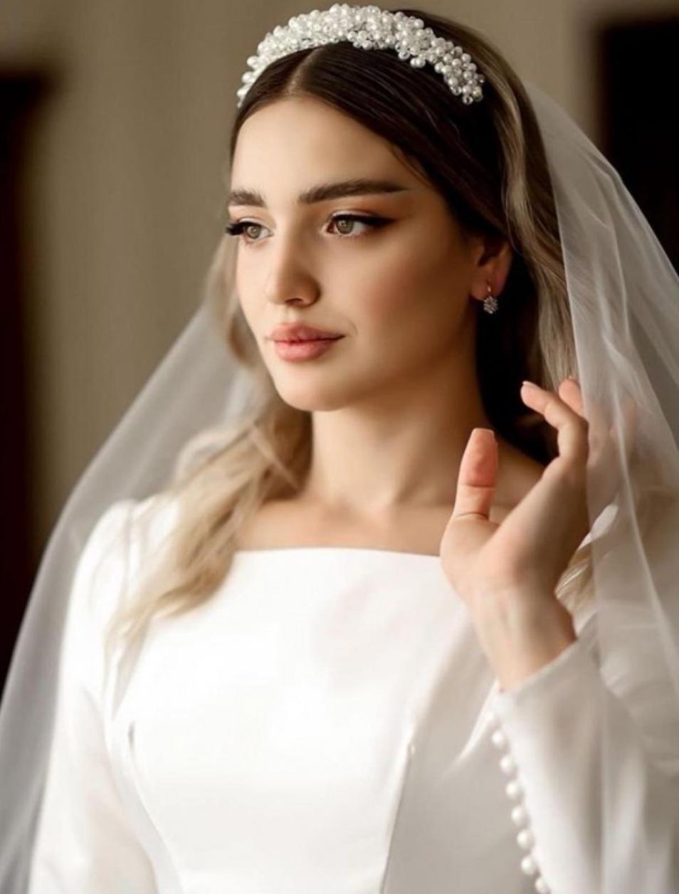 عکس سالن زیبایی و عروس