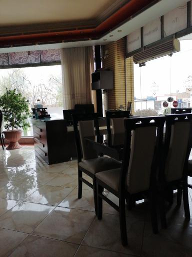 عکس رستوران ابریشم