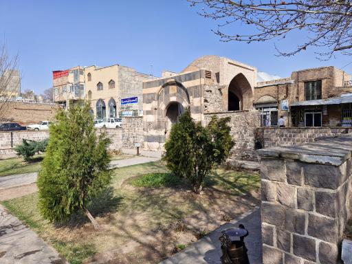 دروازه سنگی