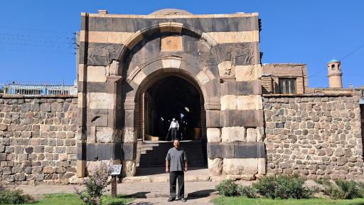 عکس دروازه سنگی